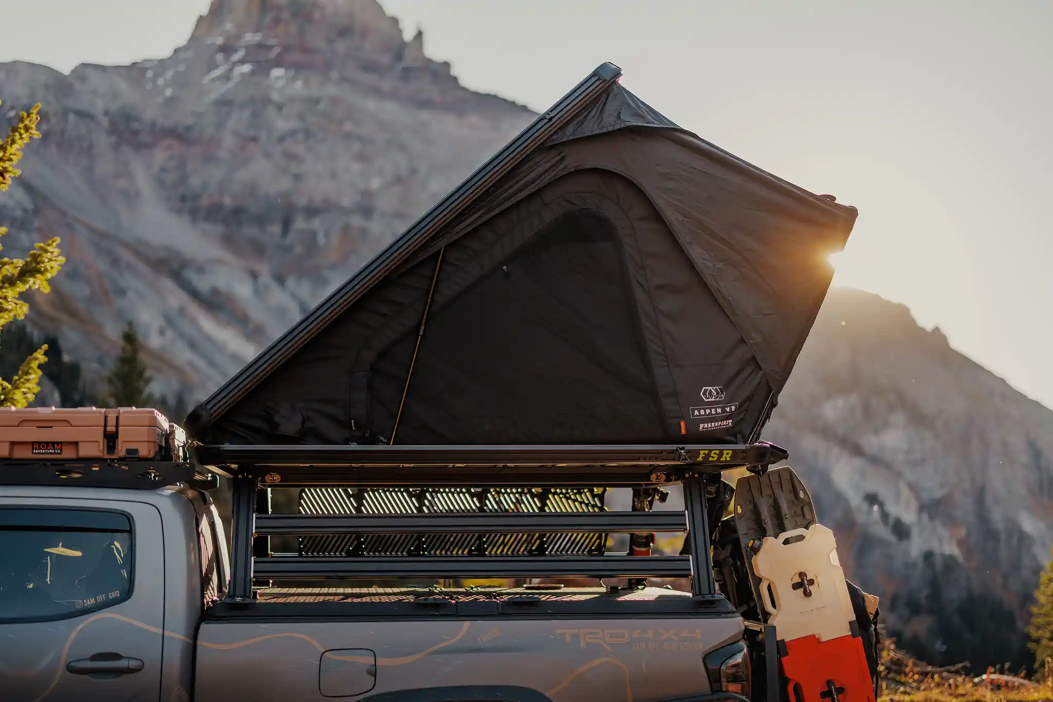 Freespirit Recreation Aspen Pro XL - Rooftop Tent - Image 2