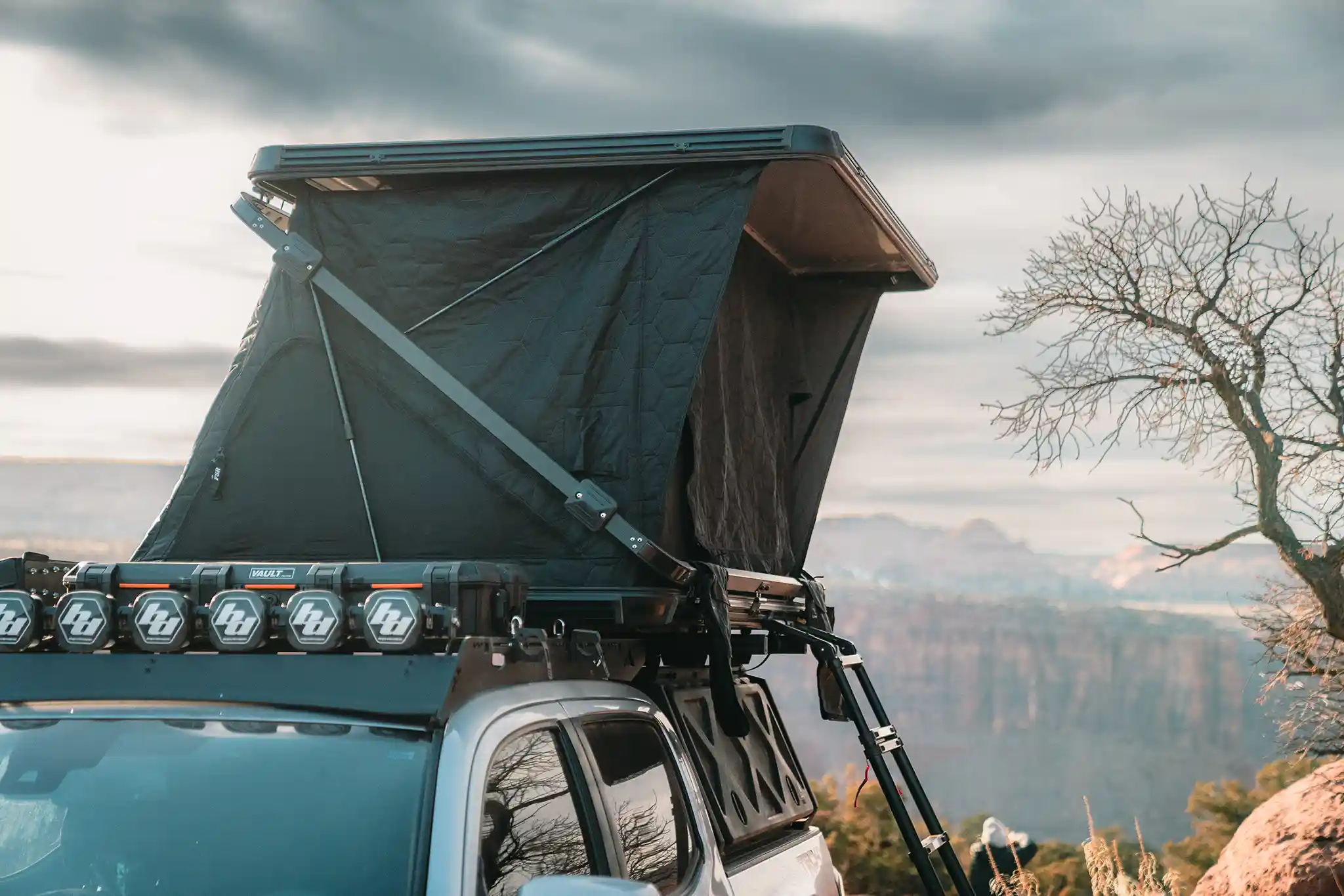 Freespirit Recreation Evolution V3 XL - Rooftop Tent - Image 2