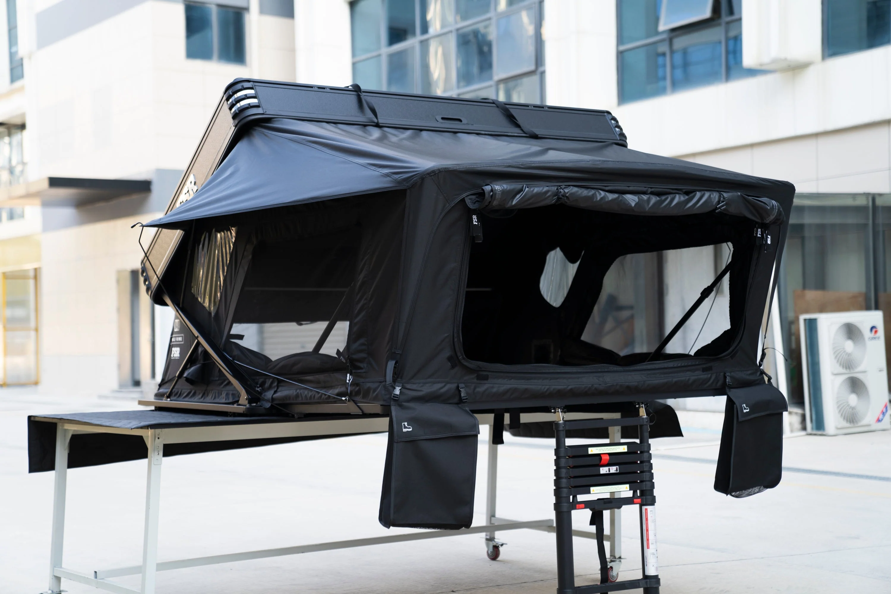 Freespirit Recreation Kali King - Rooftop tent - Image 13