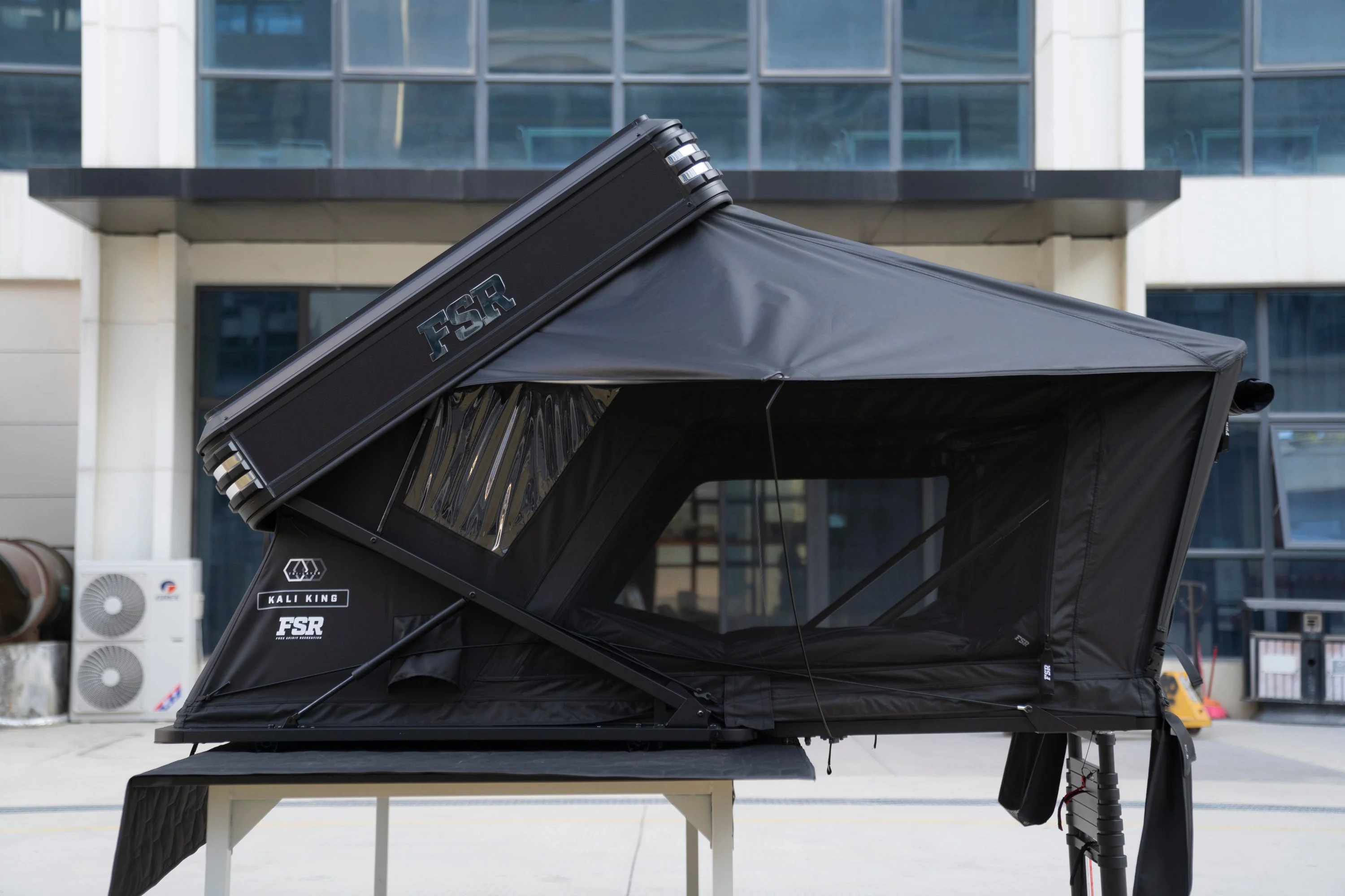 Freespirit Recreation Kali King - Rooftop tent - Image 14
