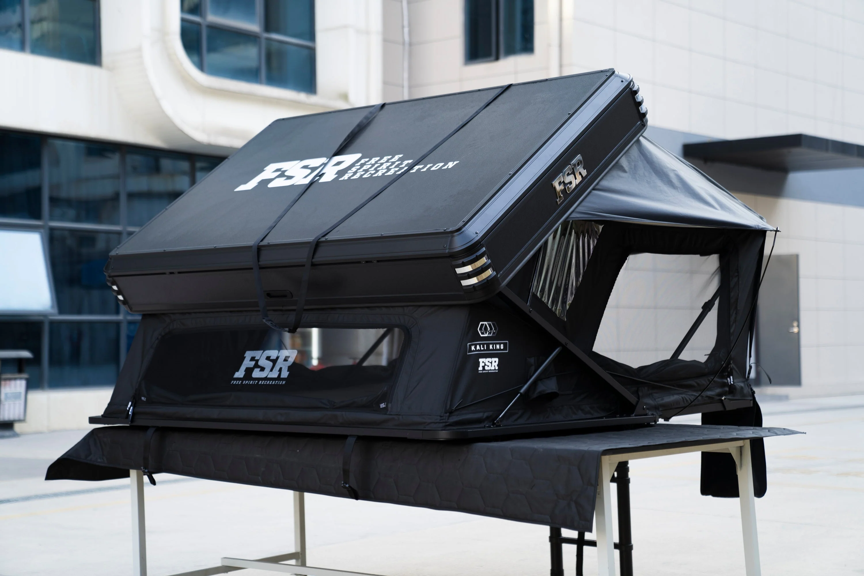 Freespirit Recreation Kali King - Rooftop tent - Image 15