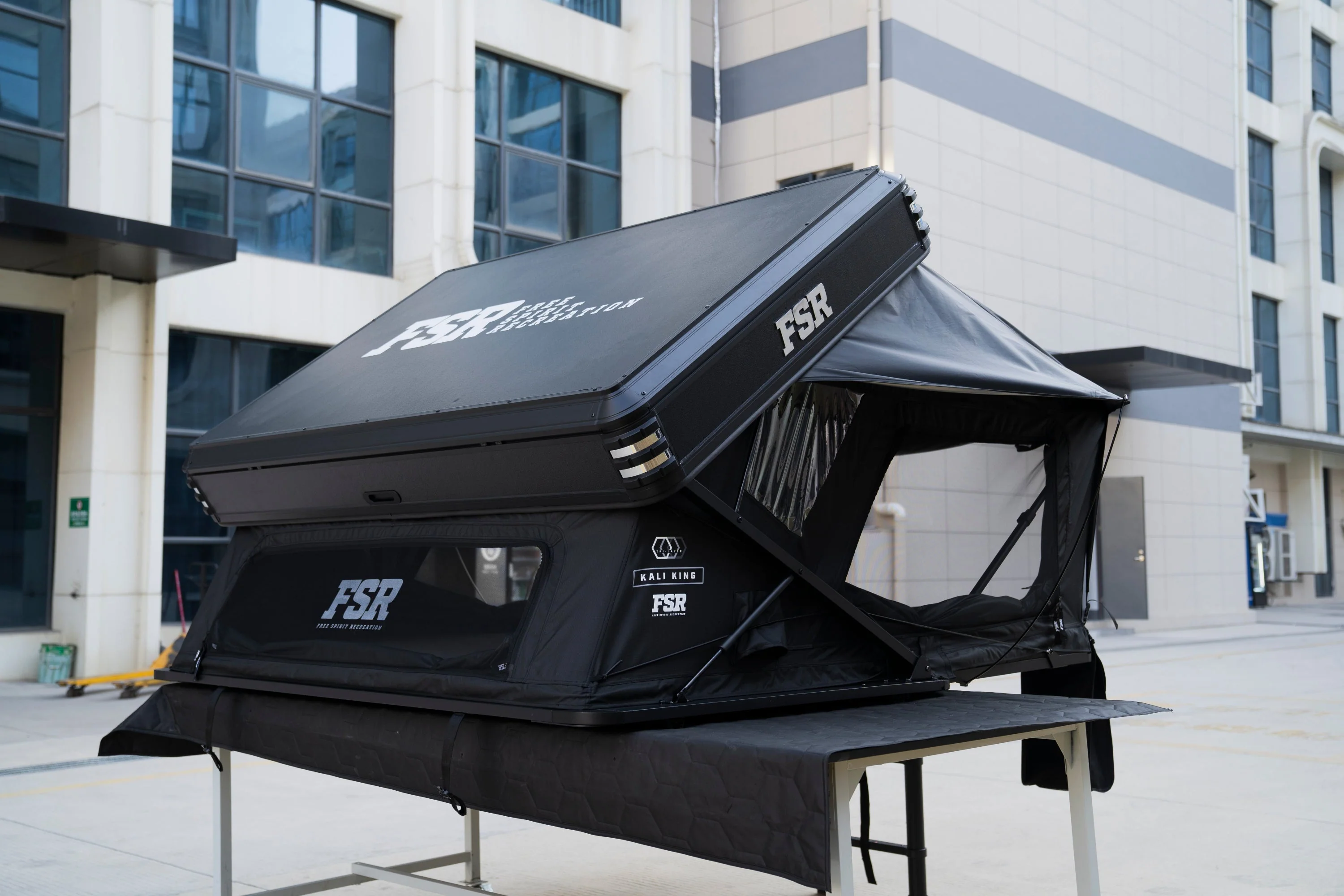 Freespirit Recreation Kali King - Rooftop tent - Image 18