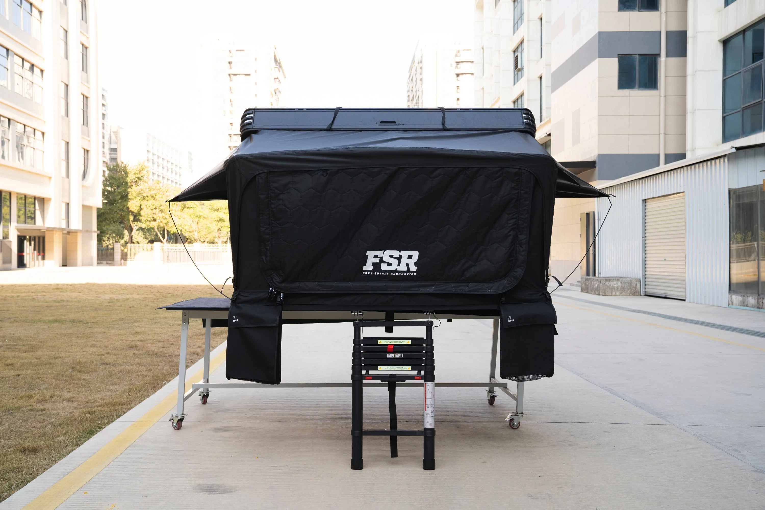Freespirit Recreation Kali King - Rooftop tent - Image 23