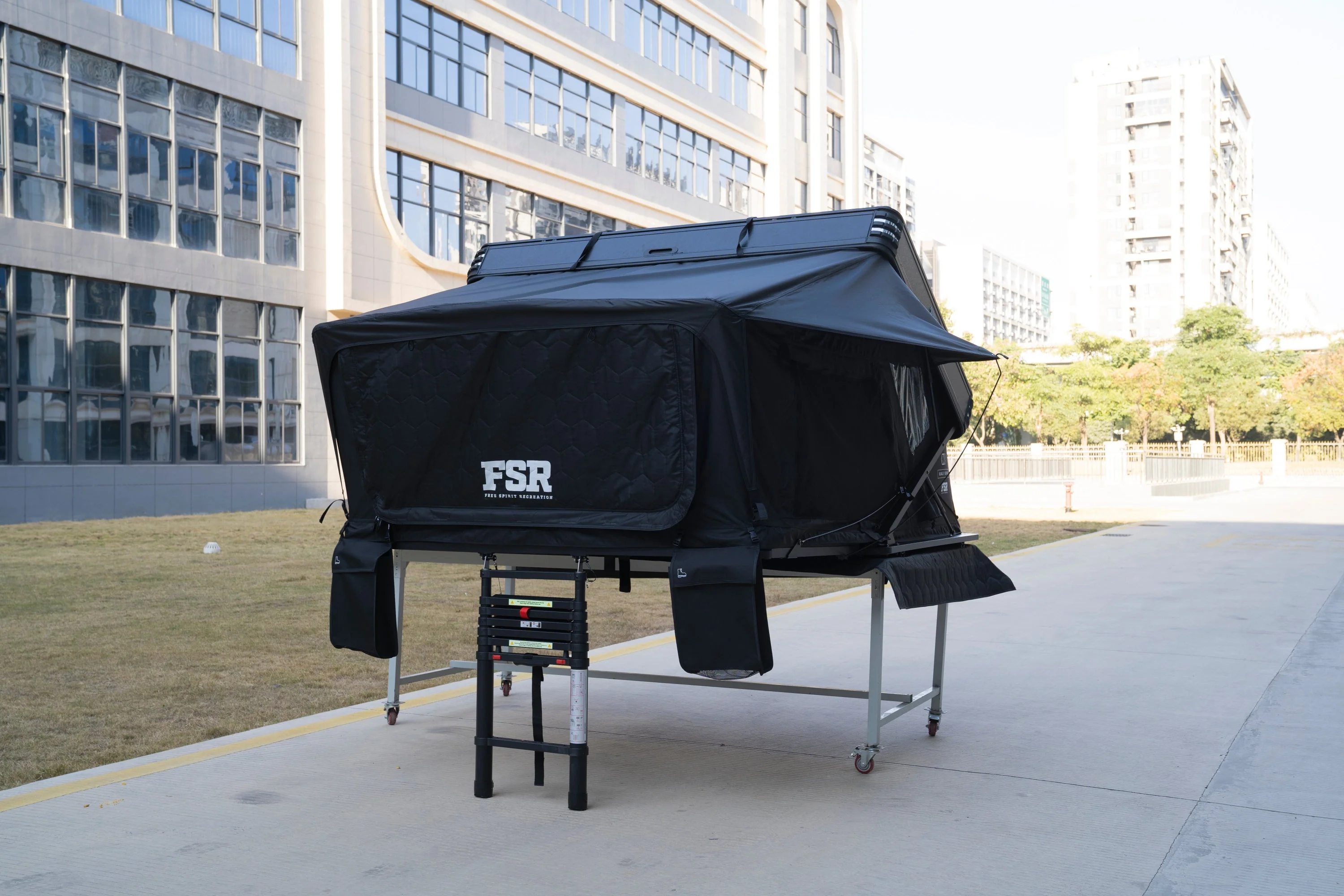 Freespirit Recreation Kali King - Rooftop tent - Image 25