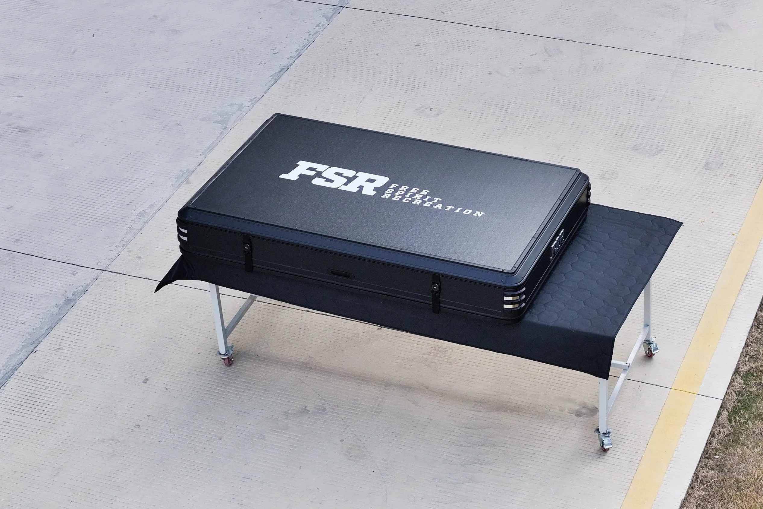 Freespirit Recreation Kali King - Rooftop tent - Image 6