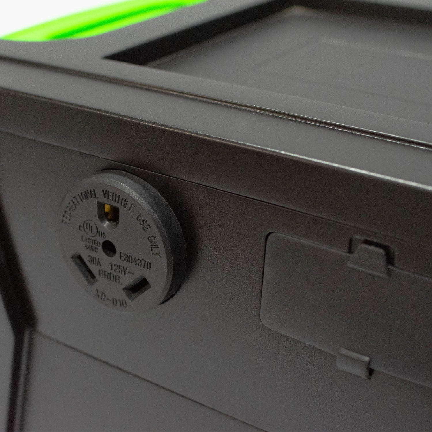 Nature's Generator Elite 3600W Platinum System Solar Kit - Image 6