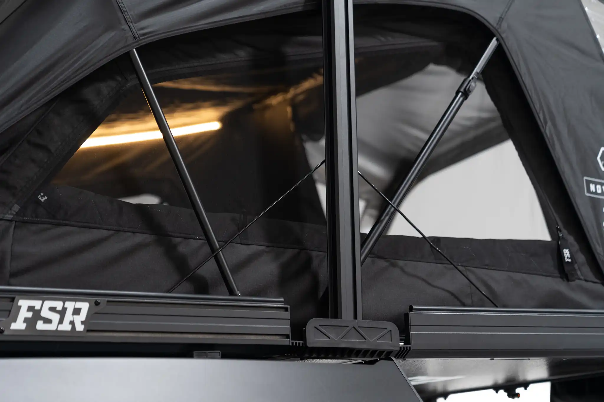Freespirit Recreation Nova King - Rooftop Tent - Image 17