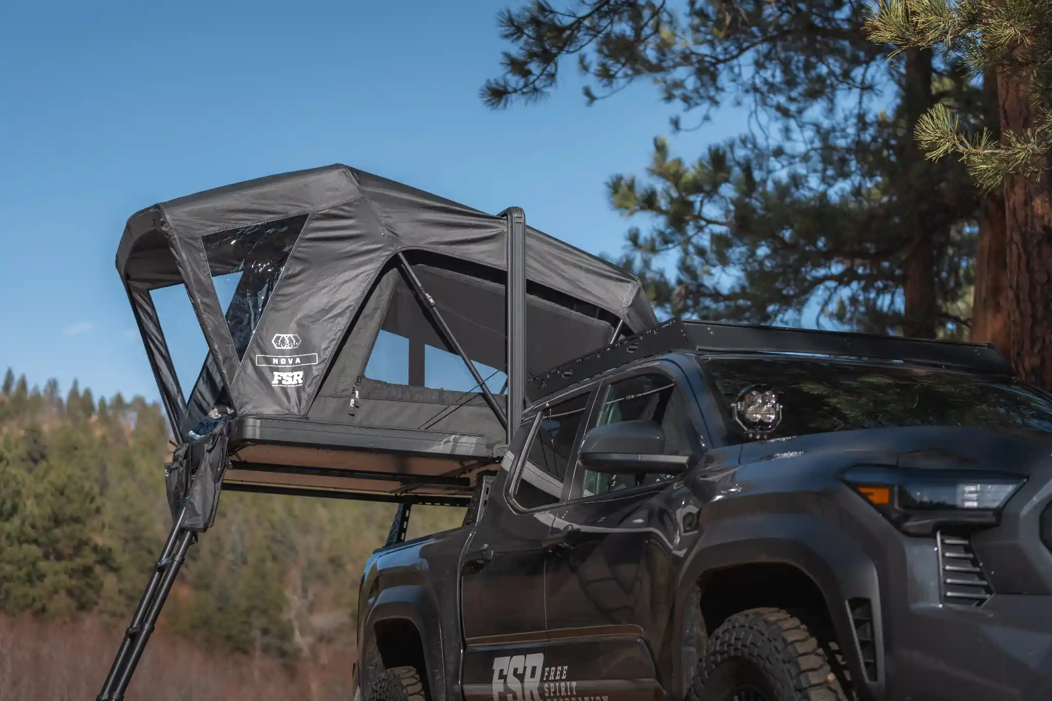 Freespirit Recreation Nova Standard - Rooftop Tent - Image 2