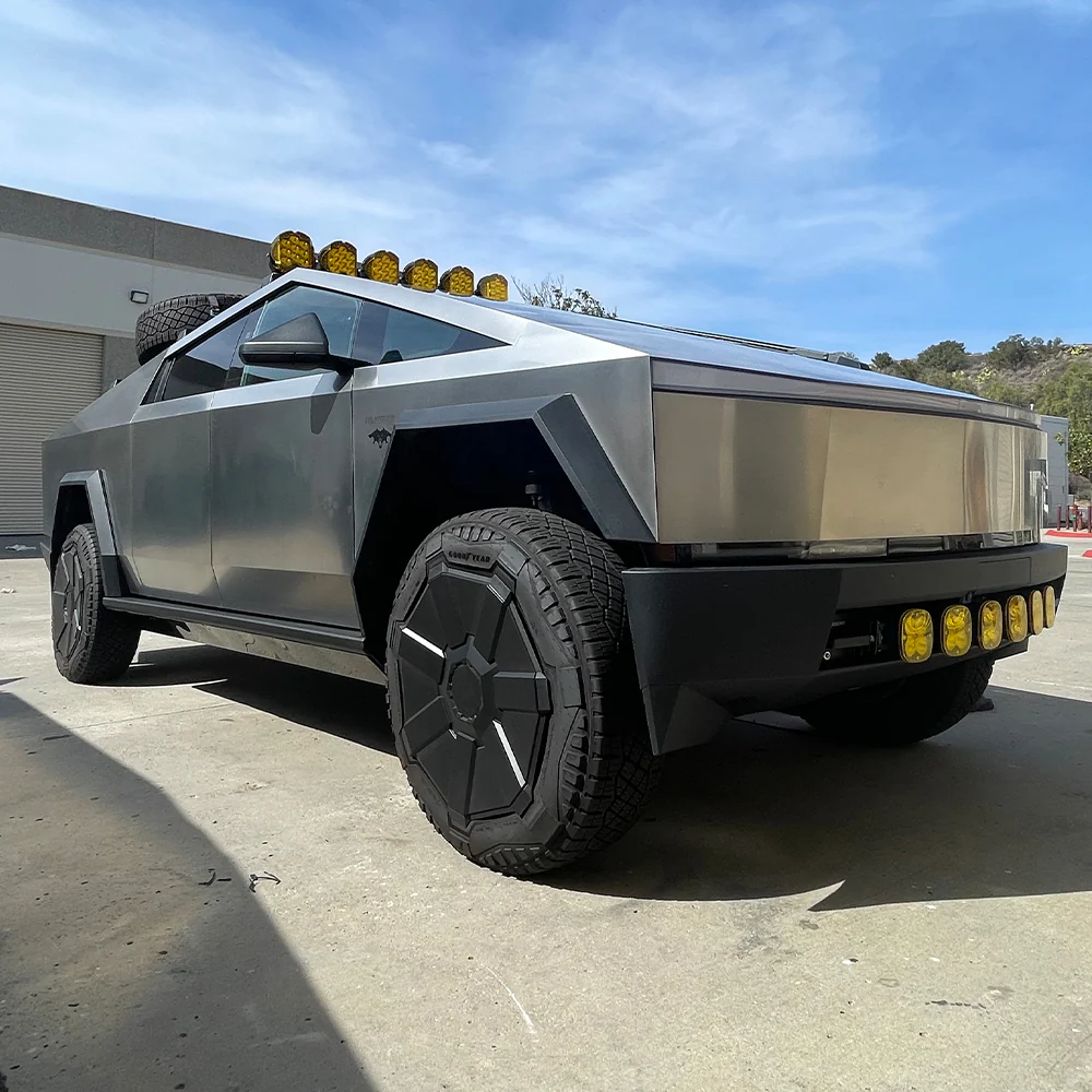 CYBERTRUCKco TESLA CYBERTRUCK Heavy-Duty Rock Sliders w/ replaceable wear pads - Image 13
