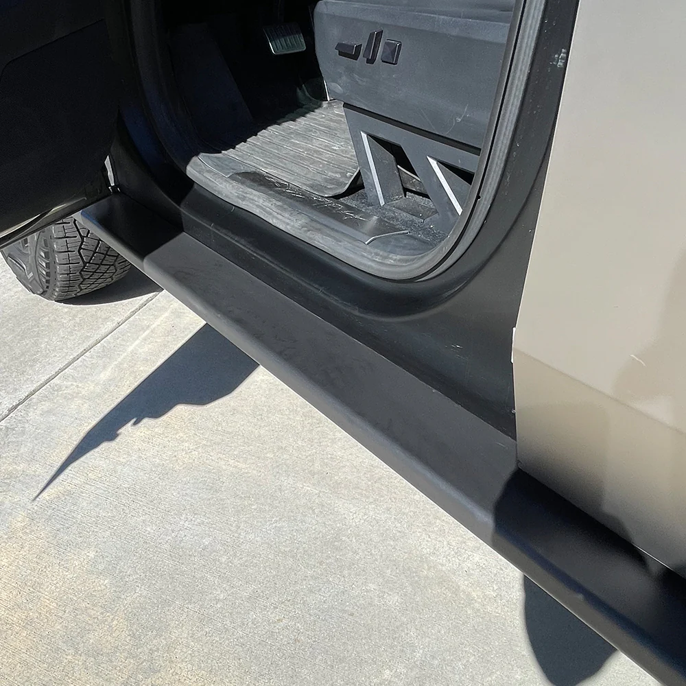 CYBERTRUCKco TESLA CYBERTRUCK Heavy-Duty Rock Sliders w/ replaceable wear pads - Image 3